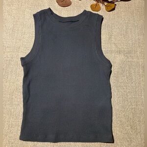 Hollister tank size xs must have collection